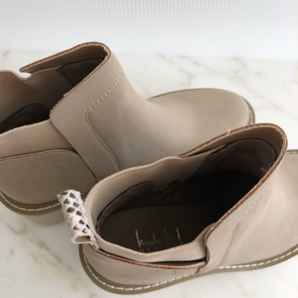 Nicole Miller Tan Ankle Booties // NEW - Picture 2 of 7